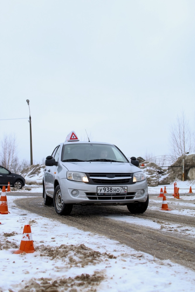 Автошкола магистраль сайт. Автошкола мотор Ноябрьск. Автошкола Ноябрьск. Медтакси03. 6 Горка Ноябрьск.